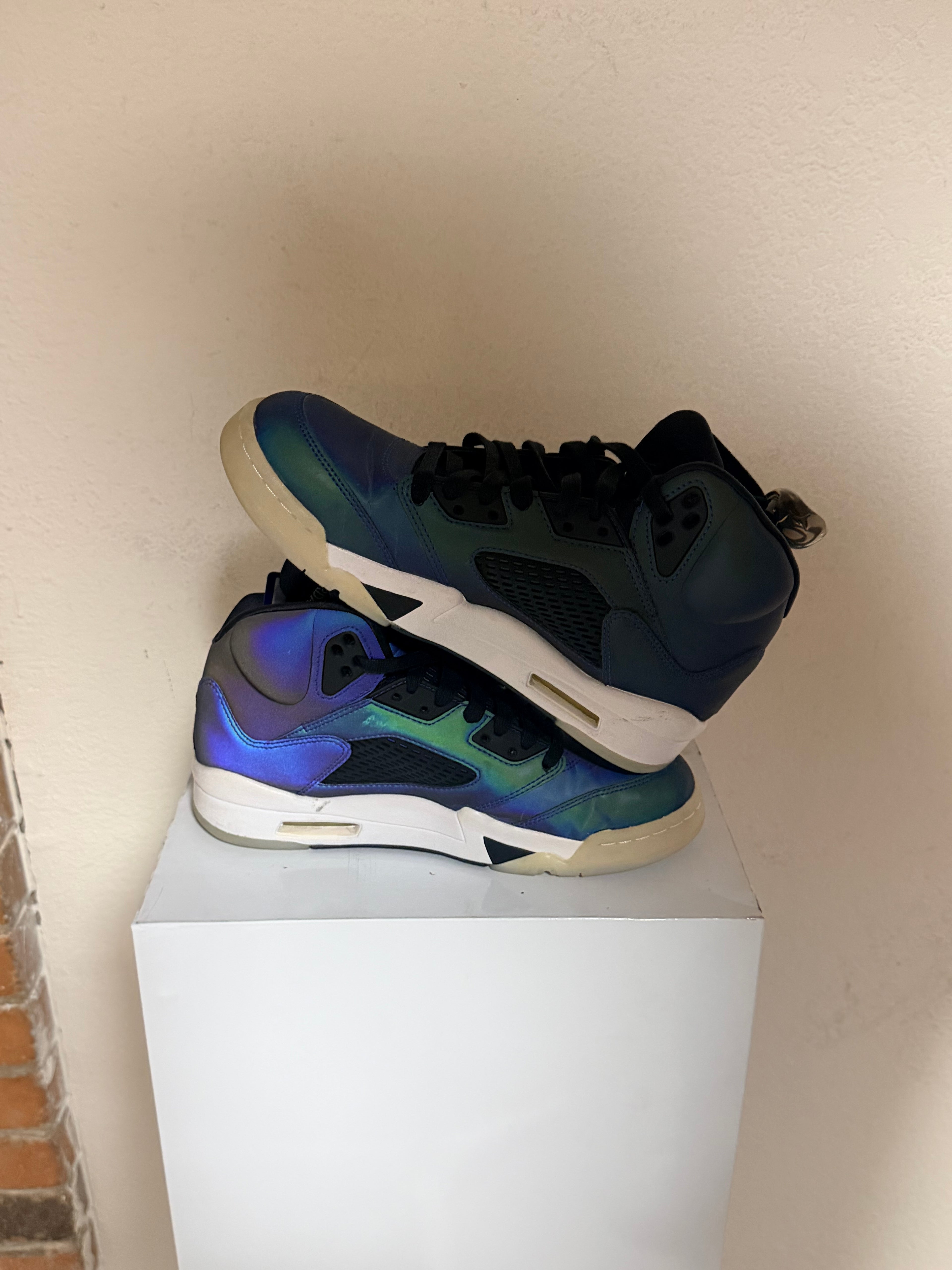 Jordan 5 “Oil Grey”
