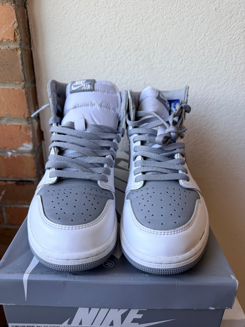 Jordan 1 High “Stealth”
