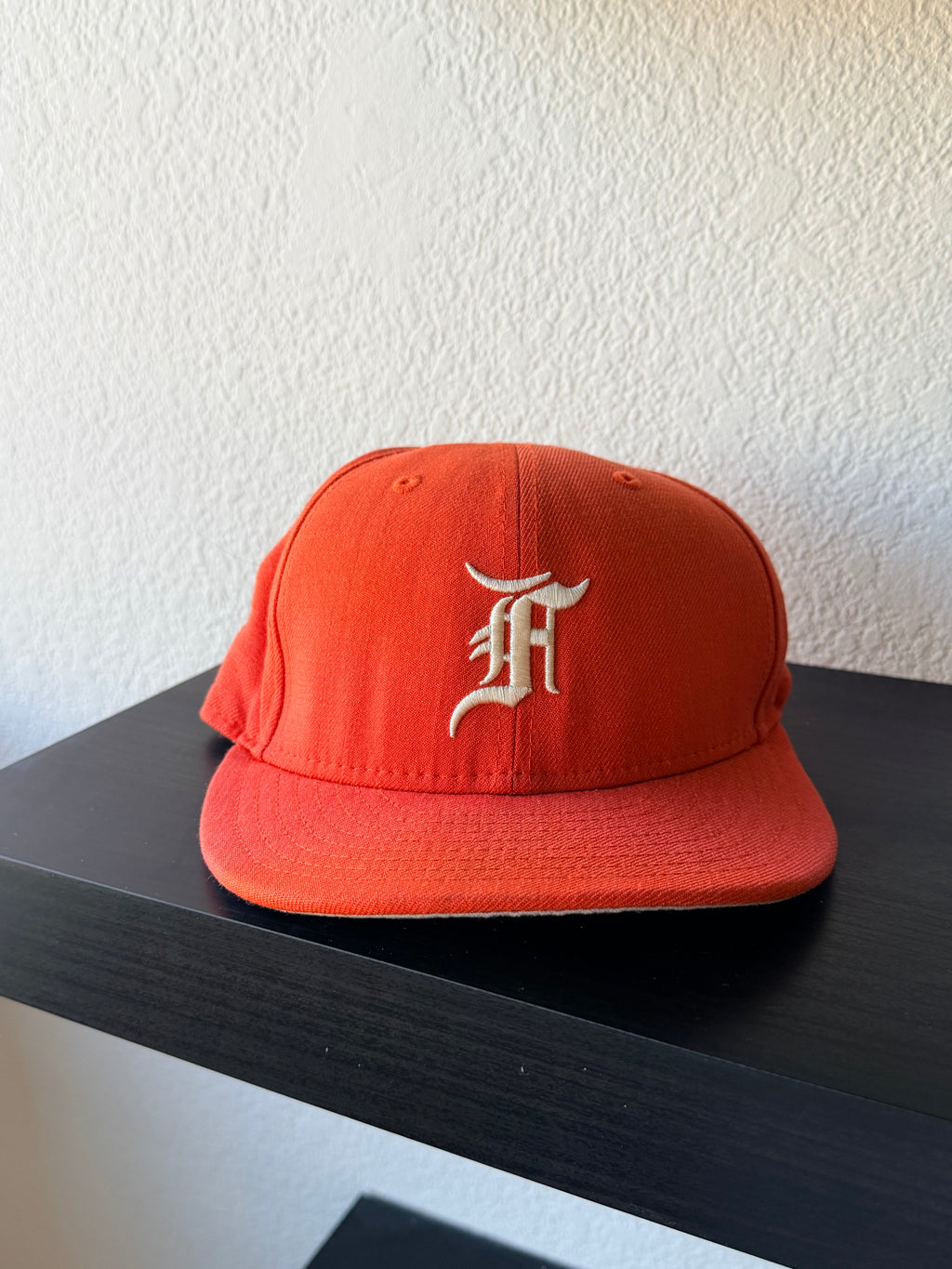Essentials fitted hat