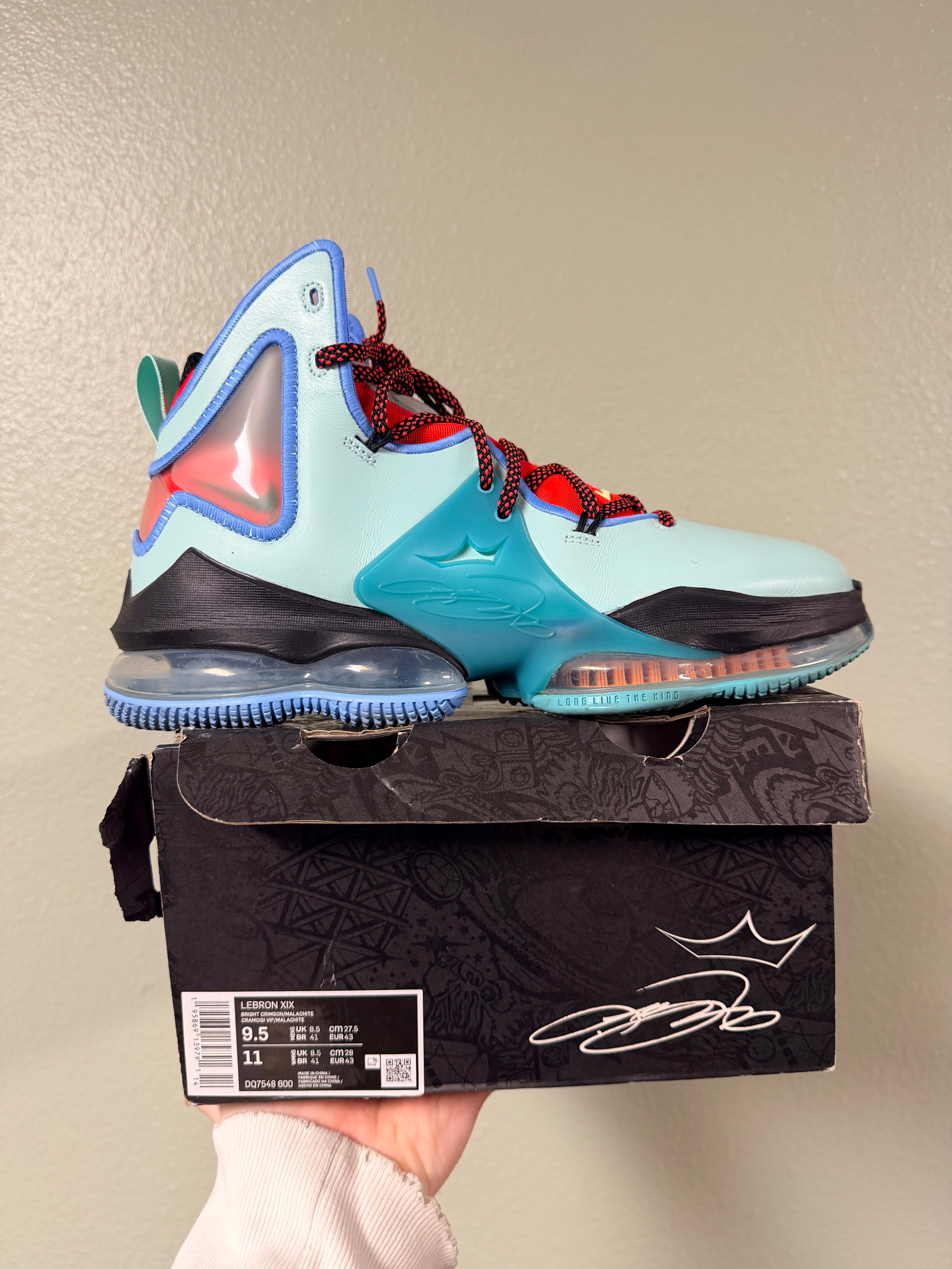 LeBron 21
