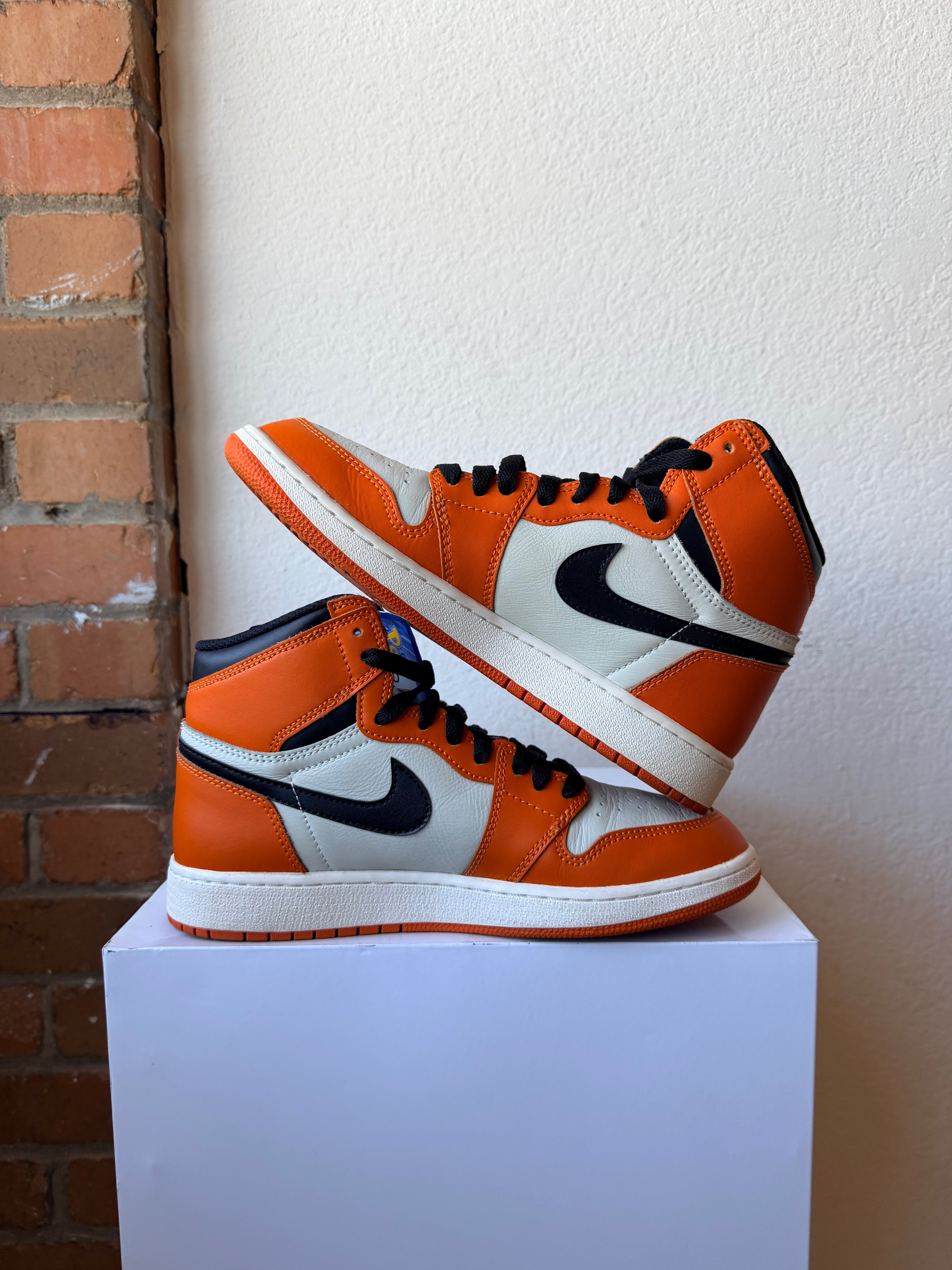 Jordan 1 High “Reverse Shattered Backboard”