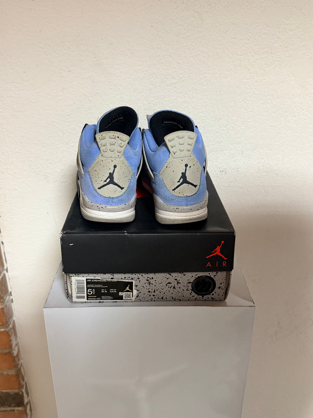 Jordan 4 UNC