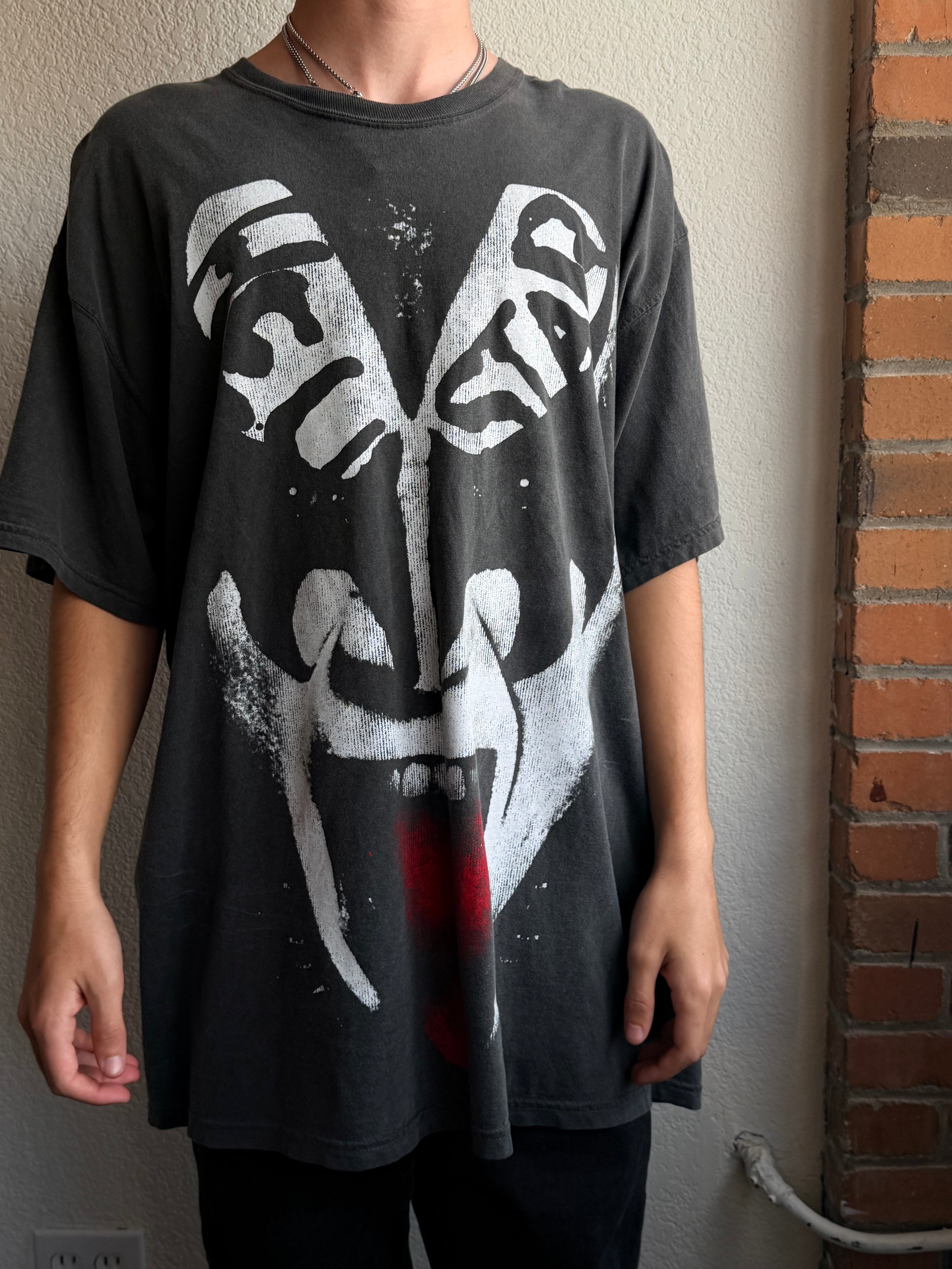 Hellstar Tee