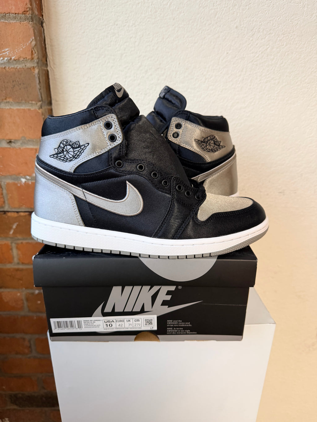 Jordan 1 High “Satin Shadow”