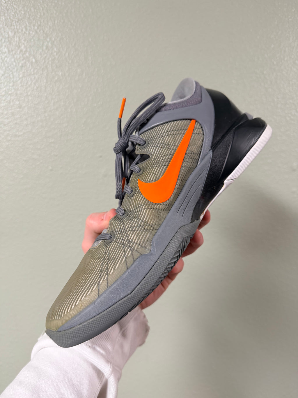 Kobe Zoom 7