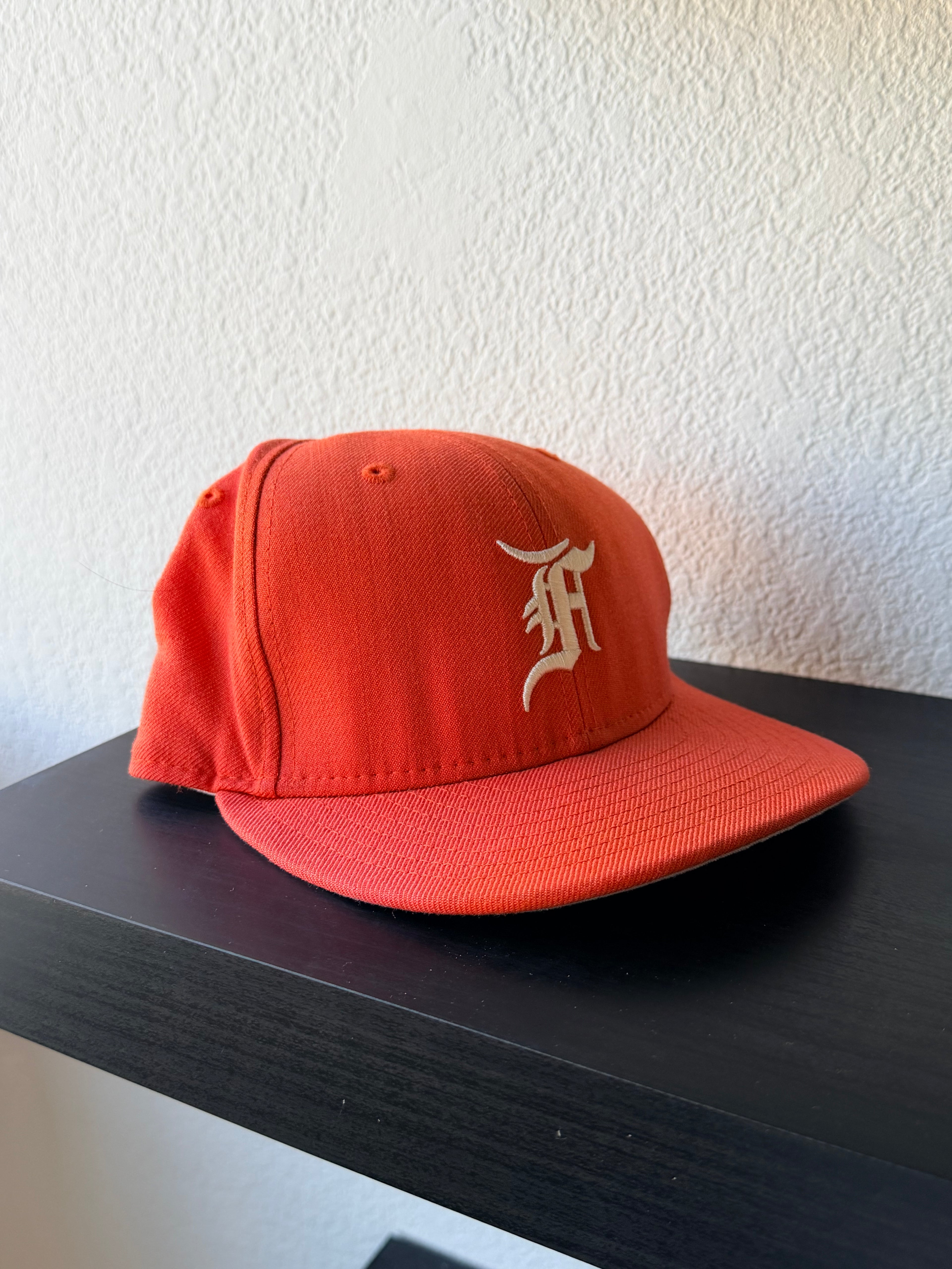 Essentials fitted hat