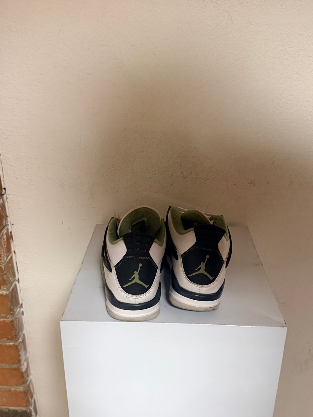 Jordan 4 “SeaFoam”